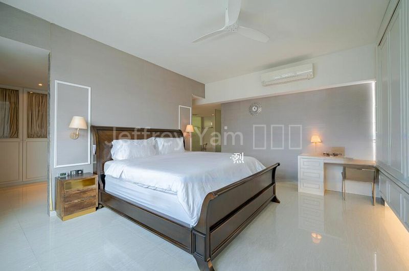 4 Bed Condo for Sale in  Mirage Tower - Image 2